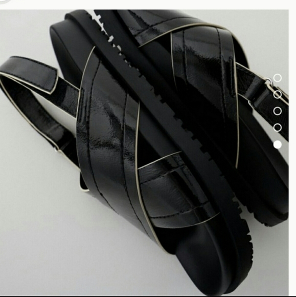 Zara Cross Strap Flat Sandals - Picture 7 of 11